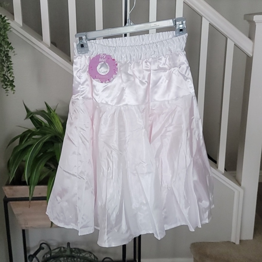 Disney princess light-up costume petticoat - Picture 6 of 8